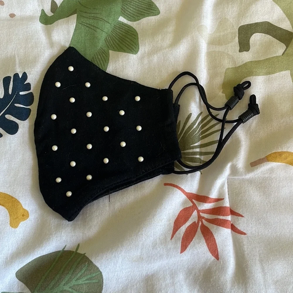 Lele Sadoughi Pearl Studded Black Face Mask